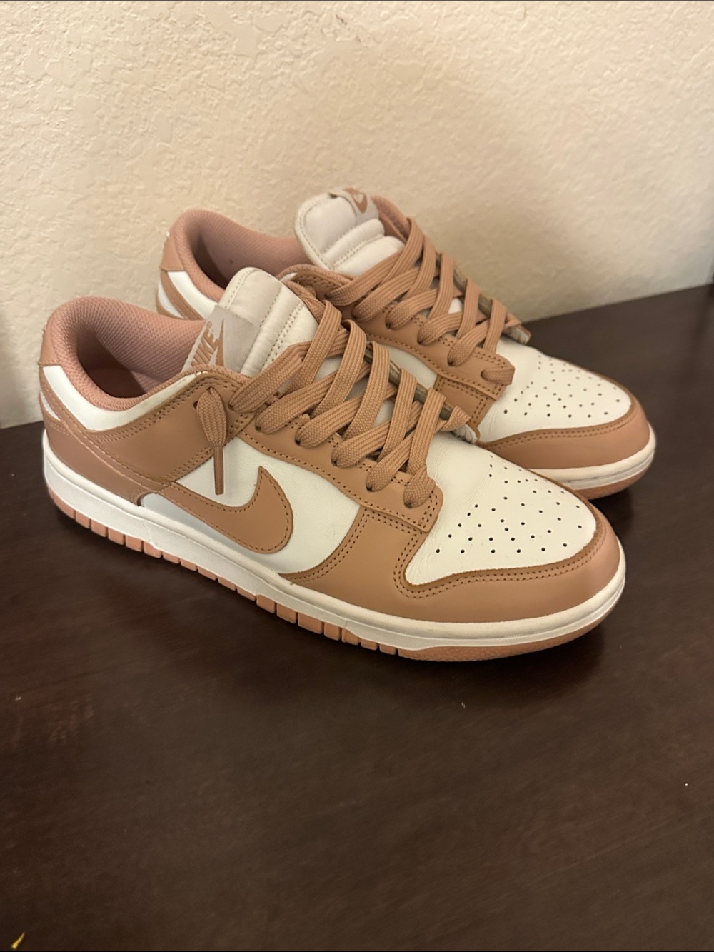 Nike Dunks Women's size 9. White/ rose whisper.